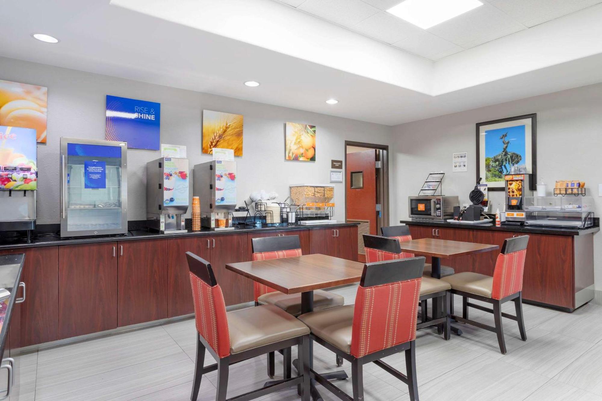 Comfort Inn By Choice Hotels Orange, Tx Extérieur photo